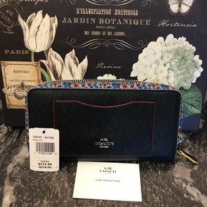 🎀NWT COACH ACCORDION WALLET